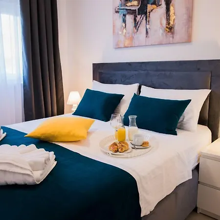 Little Beauty Apartment *